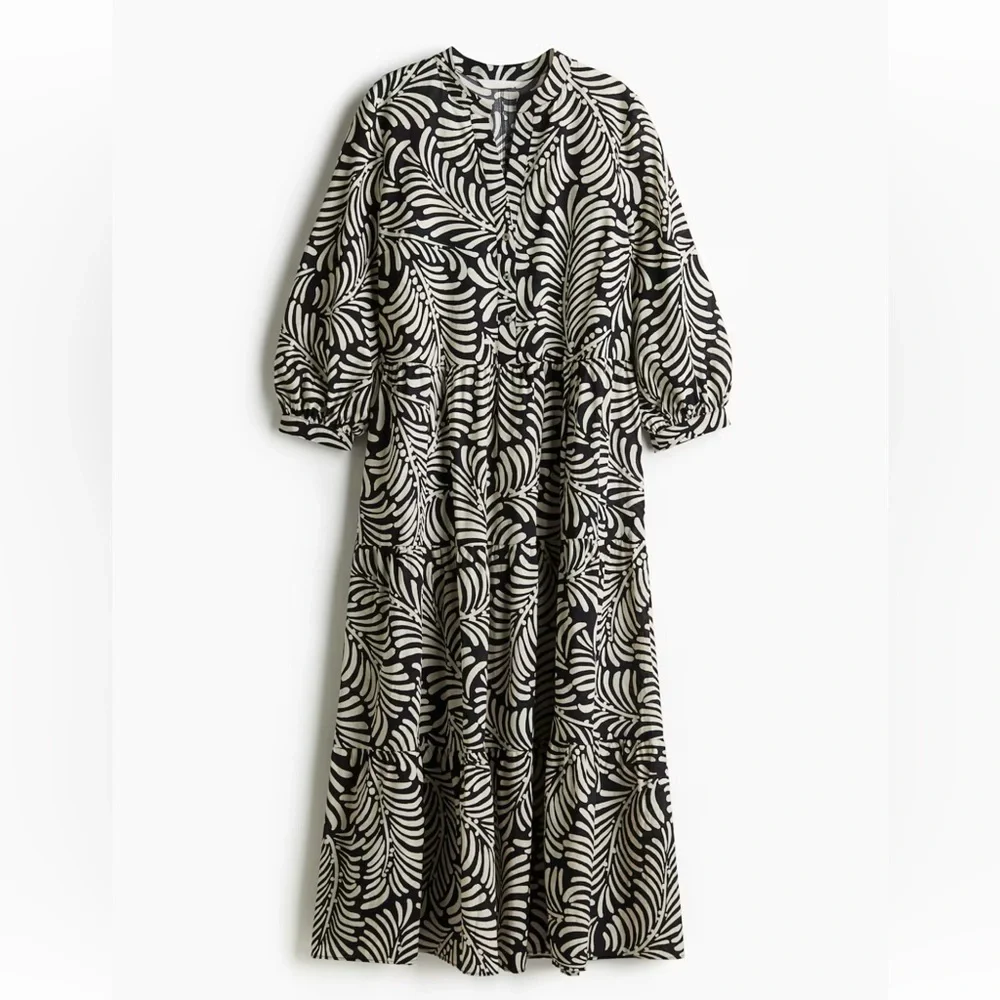 Black and White Tiered Midi Dress - Picture 2 of 4